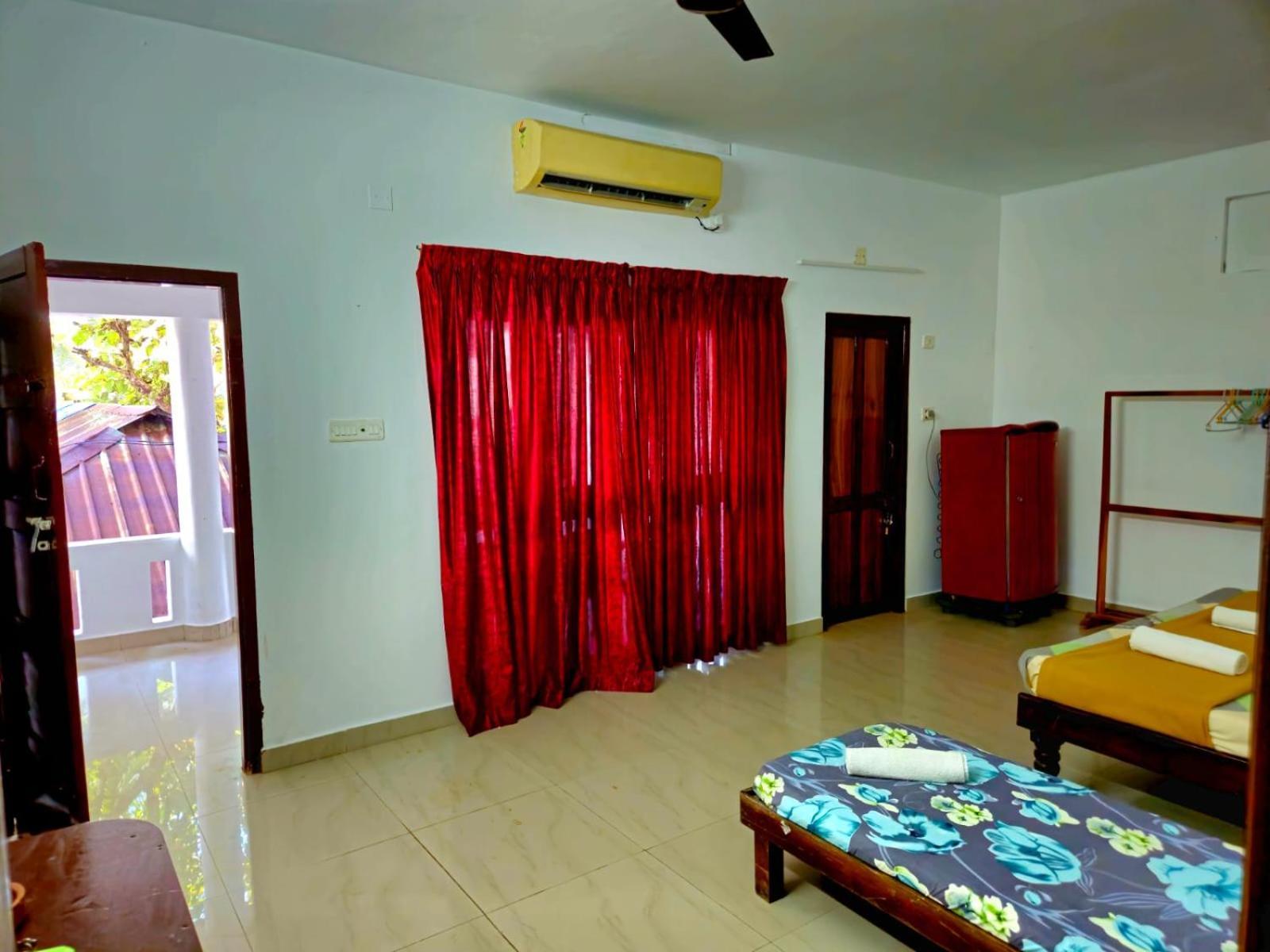 Orion Seaview Beach Hotel Kovalam Exterior photo