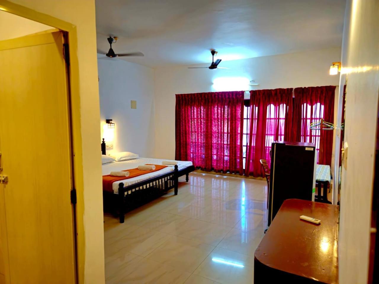 Orion Seaview Beach Hotel Kovalam Exterior photo